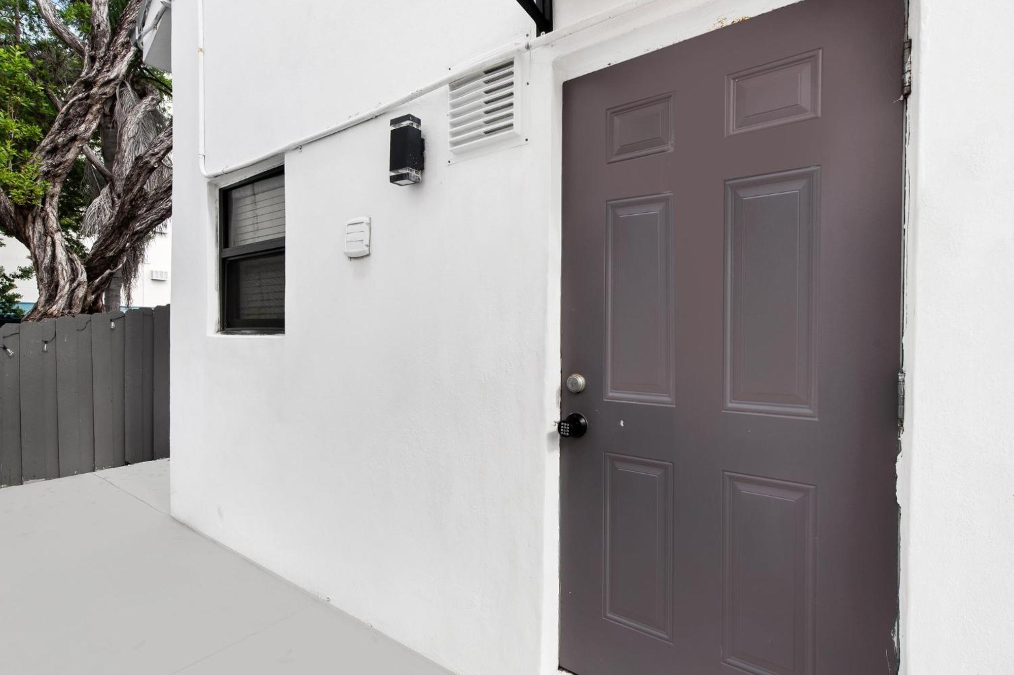Modern Deluxe Loft Hollywood Beach Unit # 8 Экстерьер фото
